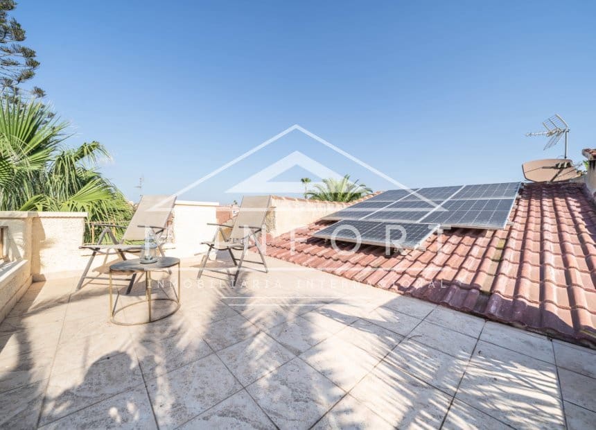 3 slaapkamer Villa te koop in Ciudad Quesada met zwembad - € 549.000 (Ref: 10019546)
