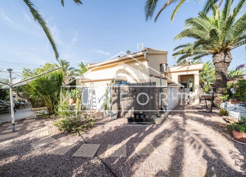 3 slaapkamer Villa te koop in Ciudad Quesada met zwembad - € 549.000 (Ref: 10019546)