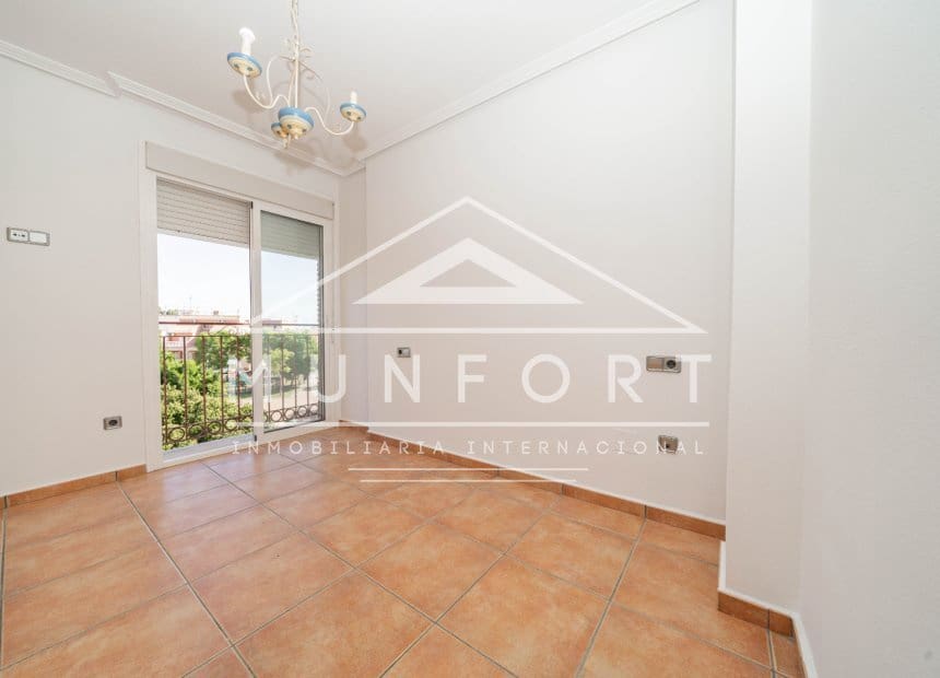 4 bedroom Apartment for sale in San Javier with pool - € 185,000 (Ref: 10023160)
