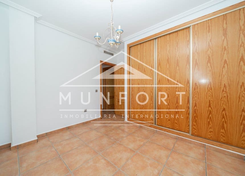 4 bedroom Apartment for sale in San Javier with pool - € 185,000 (Ref: 10023160)