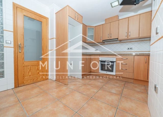 4 bedroom Apartment for sale in Ciudad, San Javier with pool - € 185,000 (Ref: 10023160)