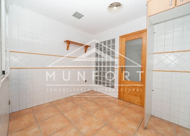 4 bedroom Apartment for sale in Ciudad, San Javier with pool - € 185,000 (Ref: 10023160)