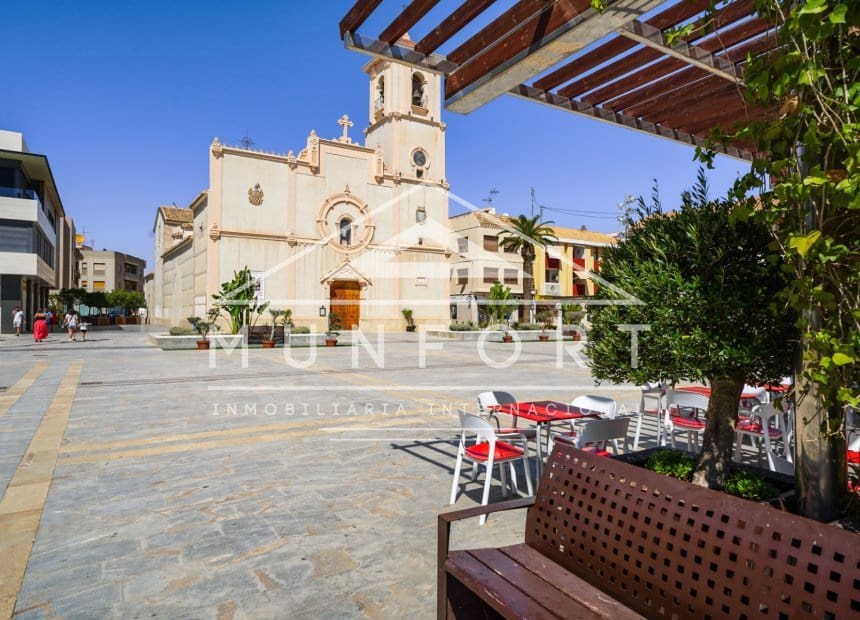 1 slaapkamer Appartement voor vakantieverhuur in Santiago de la Ribera met zwembad - € 780 (Ref: 10024611)