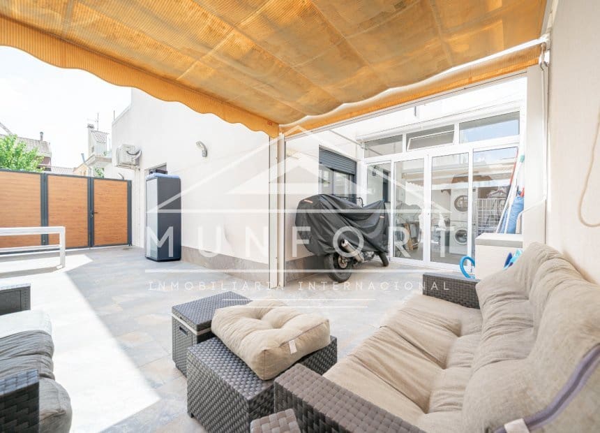 3 slaapkamer Huis te koop in Pilar de la Horadada met zwembad - € 369.000 (Ref: 10029779)