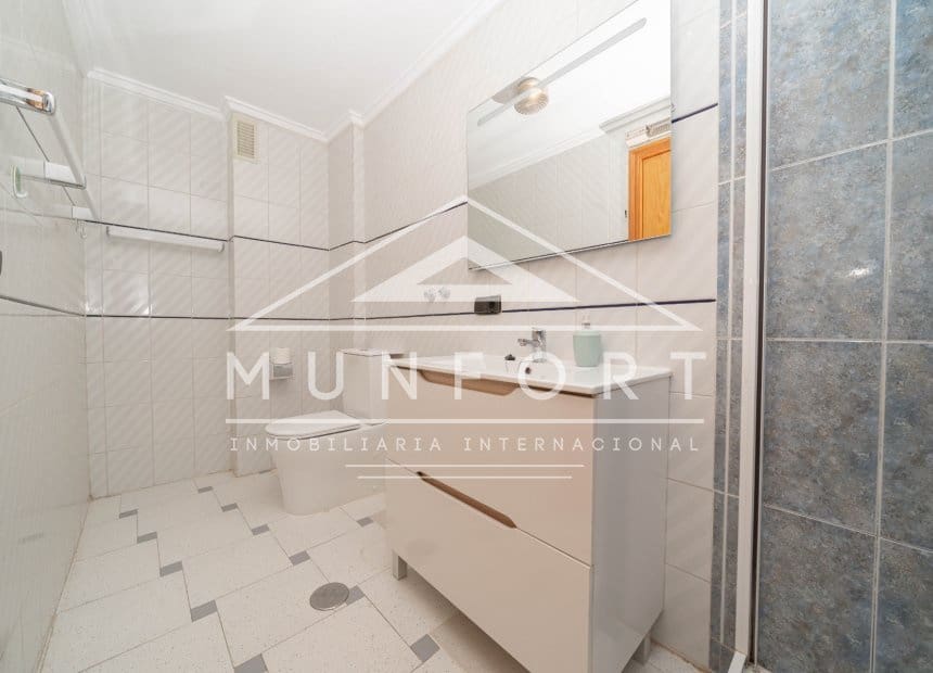 2 sovrum Lägenhet till salu i Torrevieja - 183 000 € (Ref: 10029831)