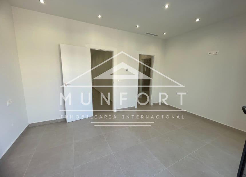 3 quarto Moradia Geminada para venda em Algorfa com piscina - 359 900 € (Ref: 10030911)