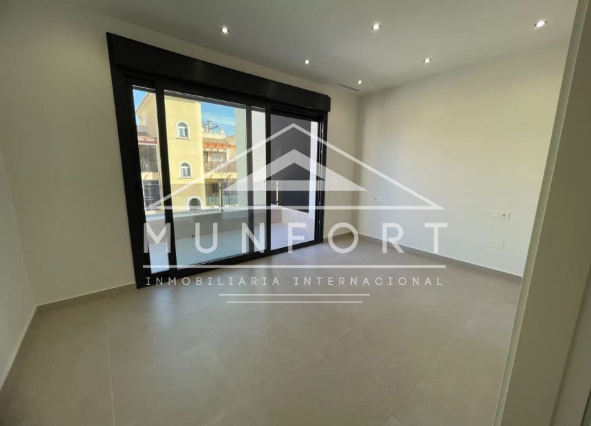 3 quarto Moradia Geminada para venda em Algorfa com piscina - 359 900 € (Ref: 10030911)