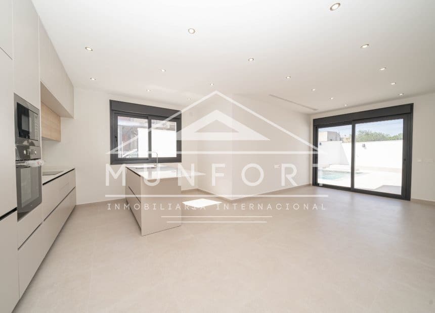 3 quarto Moradia Geminada para venda em Algorfa com piscina - 359 900 € (Ref: 10030911)