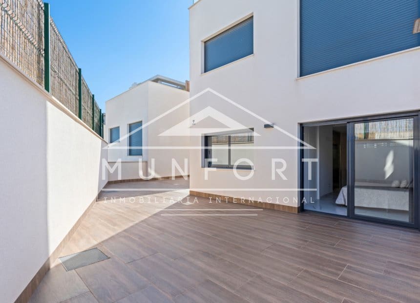 2 chambre Bungalow à vendre à San Miguel de Salinas avec piscine - 339 000 € (Ref: 10031025)