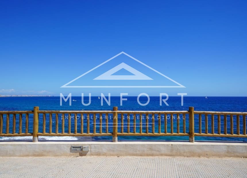 2 chambre Bungalow à vendre à Cabo Roig avec garage - 185 000 € (Ref: 10035649)