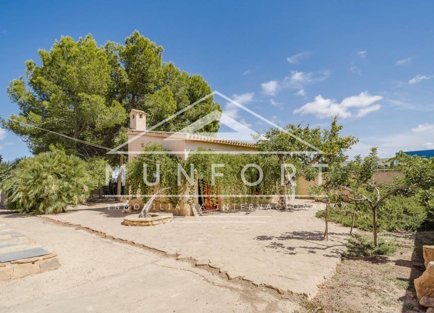 6 soverom Villa til salgs i Balsicas med garasje - € 879 900 (Ref: 10039347)