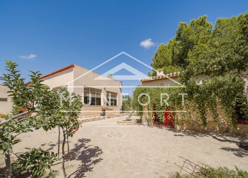 6 soverom Villa til salgs i Balsicas med garasje - € 879 900 (Ref: 10039347)