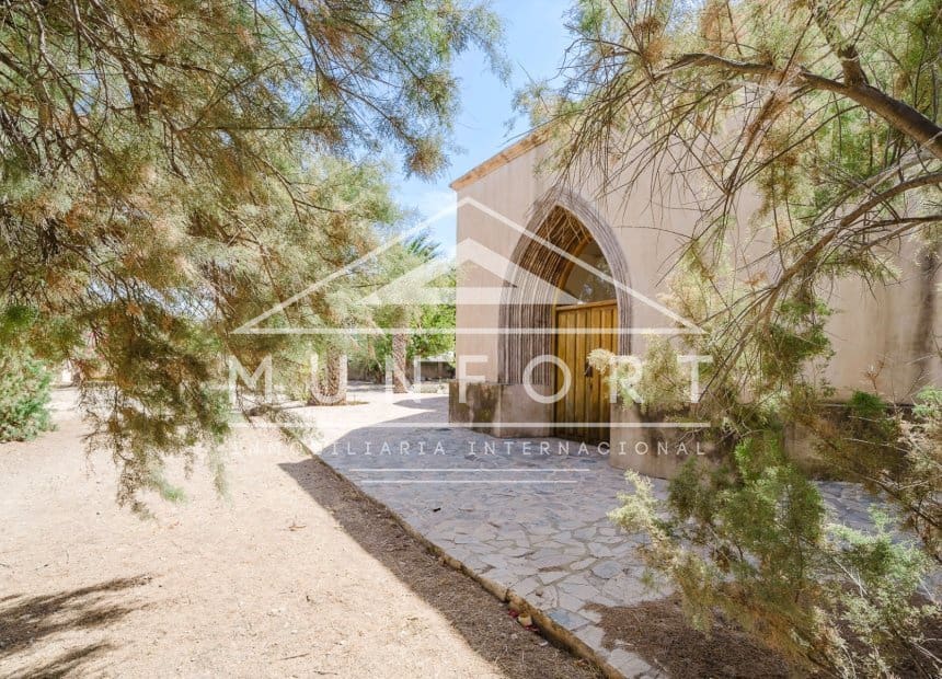 6 soverom Villa til salgs i Balsicas med garasje - € 879 900 (Ref: 10039347)