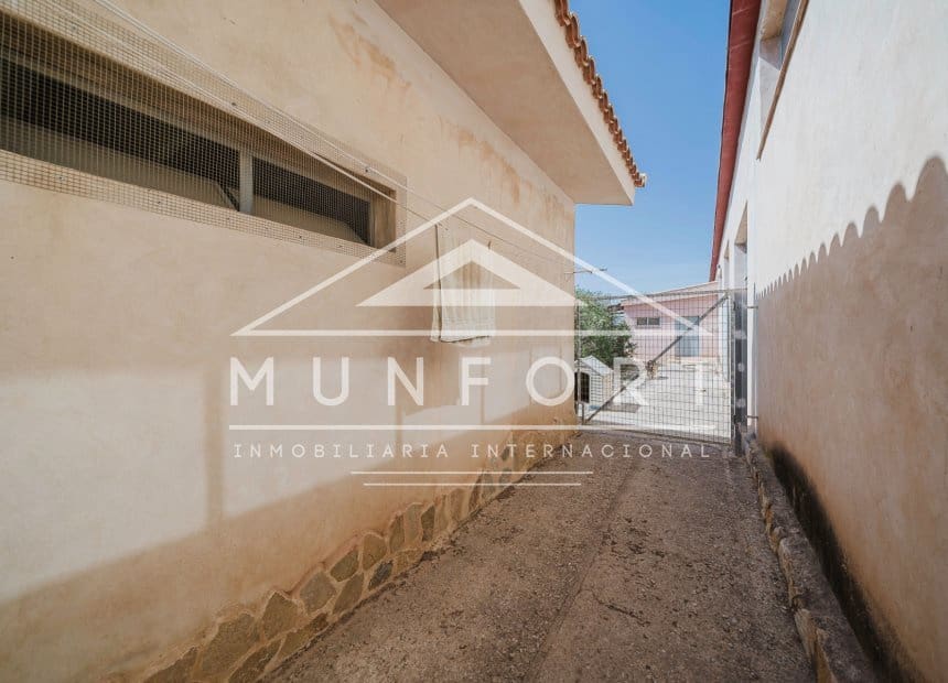 6 soverom Villa til salgs i Balsicas med garasje - € 879 900 (Ref: 10039347)