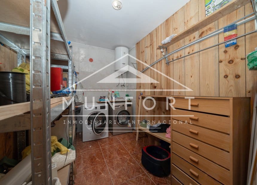 3 Zimmer Haus zu verkaufen in Torrevieja mit Garage - 215.000 € (Ref: 10041895)