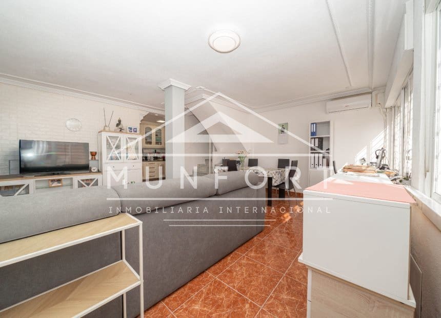 3 Zimmer Haus zu verkaufen in Torrevieja mit Garage - 215.000 € (Ref: 10041895)