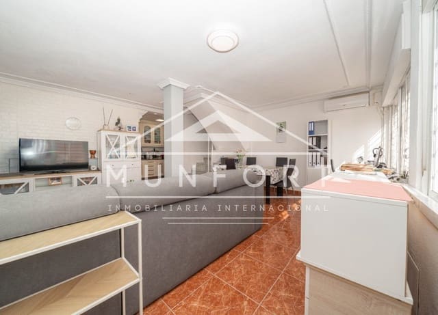 3 Zimmer Haus zu verkaufen in El Chaparral - La Siesta - La Torreta, Torrevieja mit Garage - 215.000 € (Ref: 10041895)
