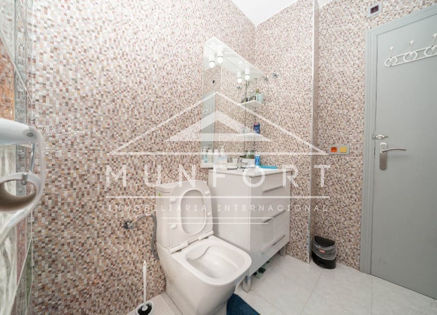 3 Zimmer Haus zu verkaufen in Torrevieja mit Garage - 215.000 € (Ref: 10041895)