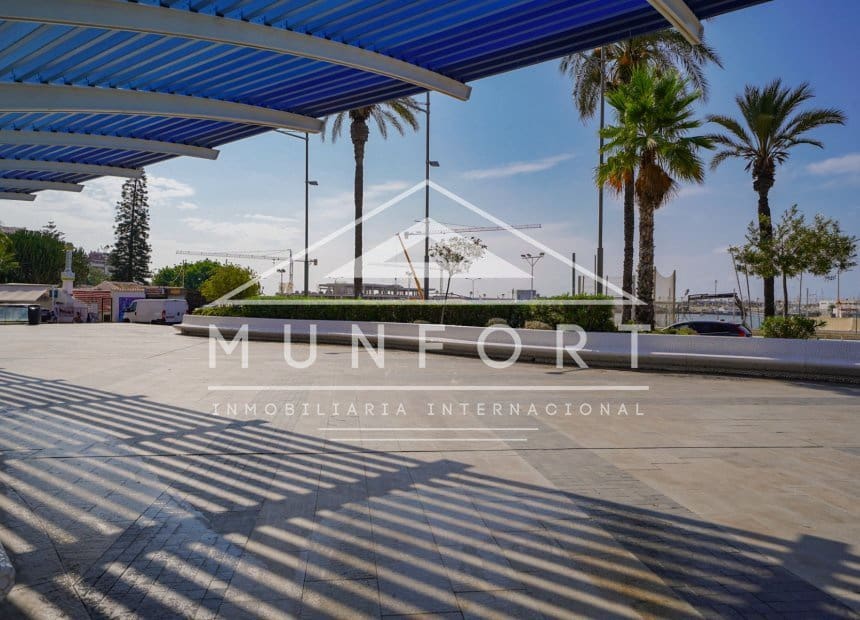 3 Zimmer Haus zu verkaufen in Torrevieja mit Garage - 215.000 € (Ref: 10041895)