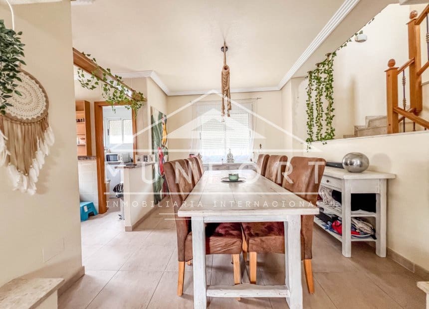 3 Zimmer Villa zu verkaufen in Orihuela Costa mit Pool Garage - 319.900 € (Ref: 10044113)