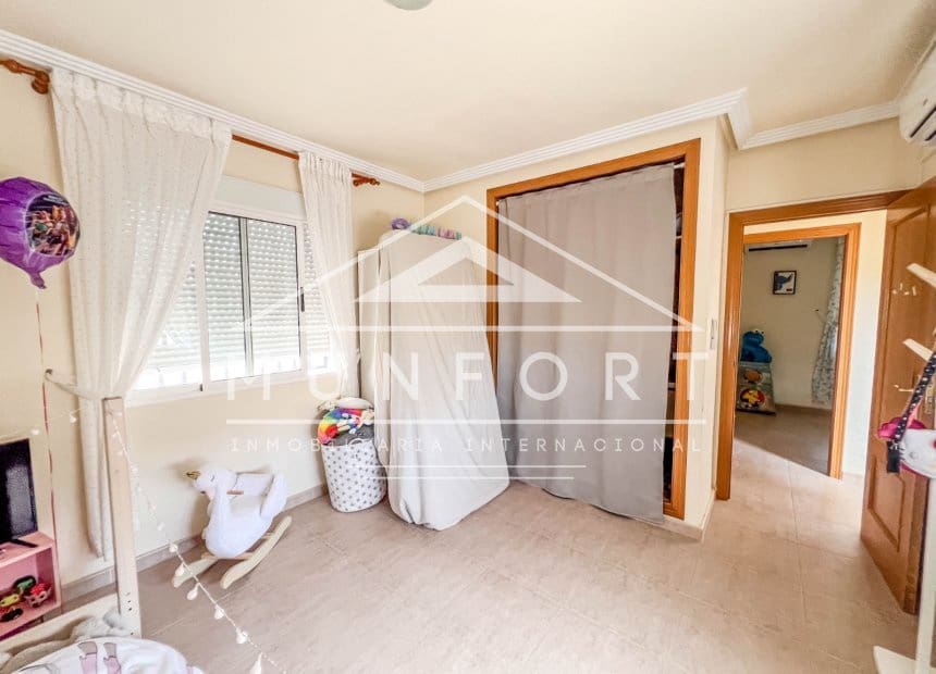 3 Zimmer Villa zu verkaufen in Orihuela Costa mit Pool Garage - 319.900 € (Ref: 10044113)