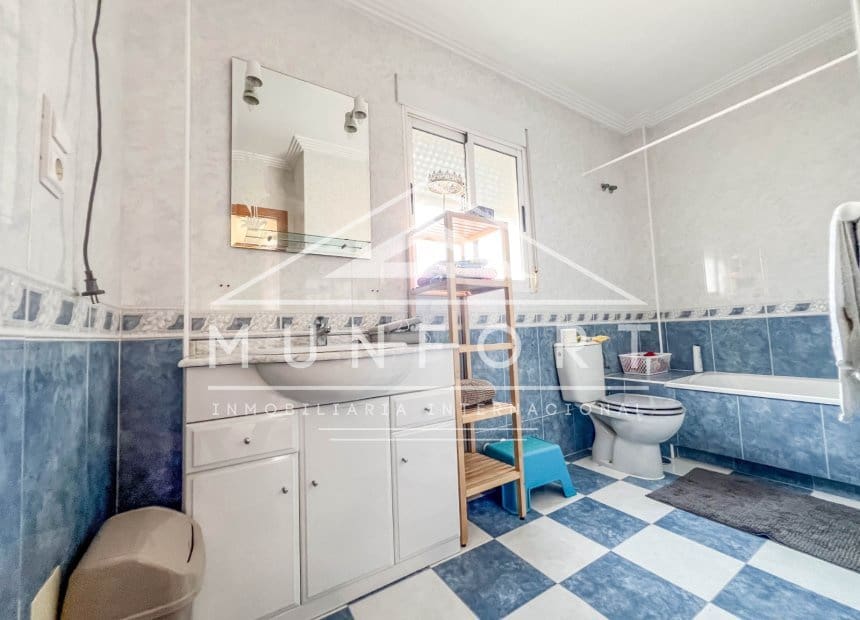 3 Zimmer Villa zu verkaufen in Orihuela Costa mit Pool Garage - 319.900 € (Ref: 10044113)
