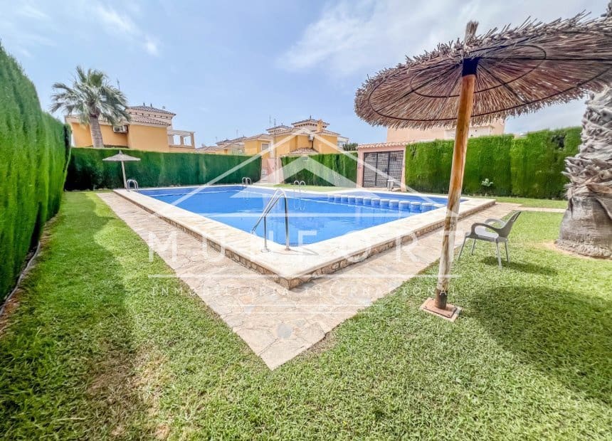 3 Zimmer Villa zu verkaufen in Orihuela Costa mit Pool Garage - 319.900 € (Ref: 10044113)