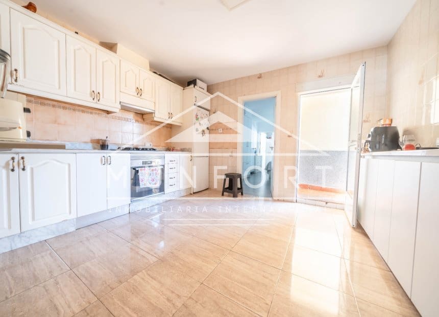 6 Zimmer Gewerbe zu verkaufen in Pilar de la Horadada mit Garage - 349.900 € (Ref: 10044114)