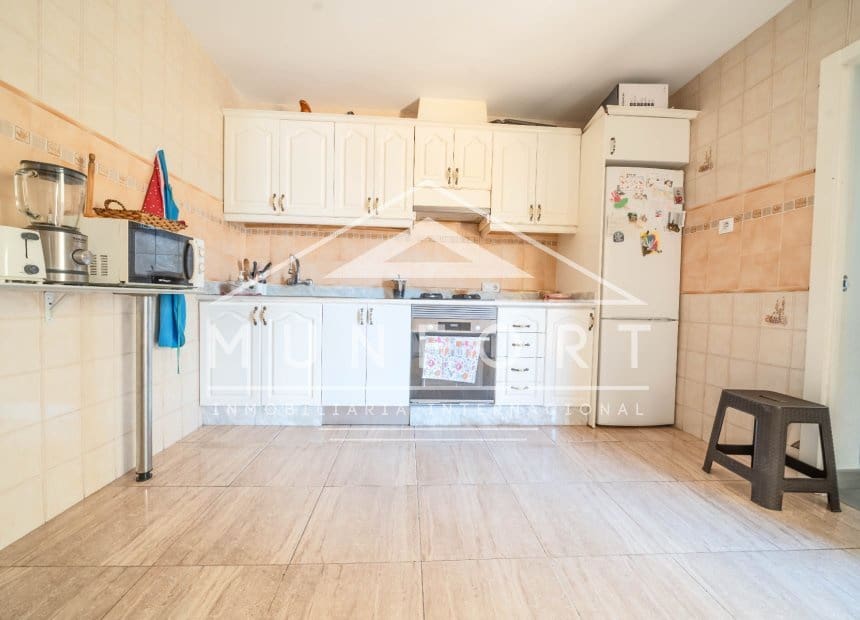 6 Zimmer Gewerbe zu verkaufen in Pilar de la Horadada mit Garage - 349.900 € (Ref: 10044114)