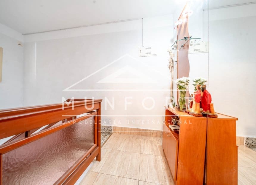 6 Zimmer Gewerbe zu verkaufen in Pilar de la Horadada mit Garage - 349.900 € (Ref: 10044114)