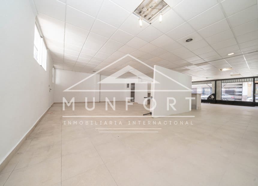 6 Zimmer Gewerbe zu verkaufen in Pilar de la Horadada mit Garage - 349.900 € (Ref: 10044114)