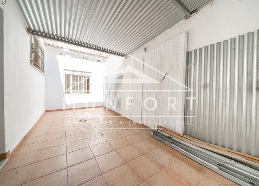 6 Zimmer Gewerbe zu verkaufen in Pilar de la Horadada mit Garage - 349.900 € (Ref: 10044114)