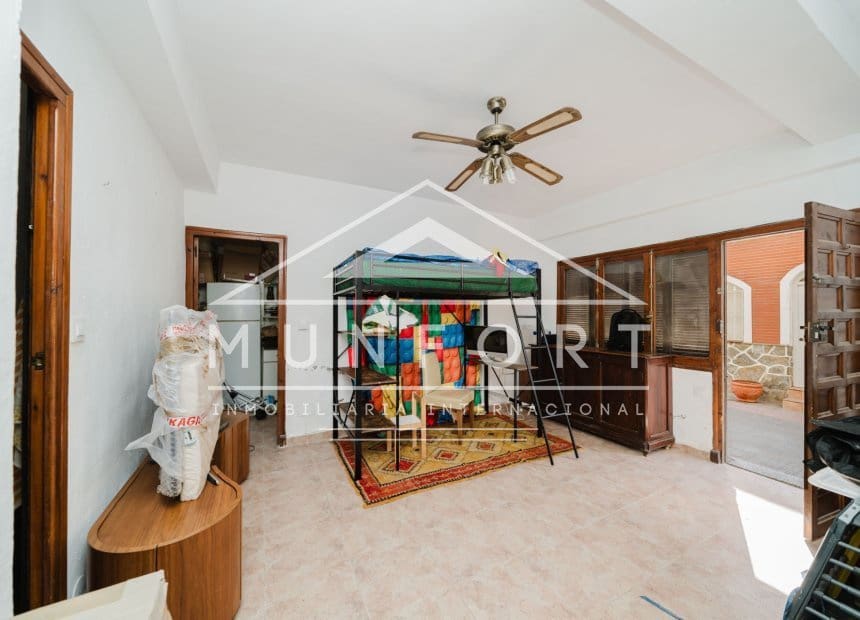 5 sovrum Semi-fristående Villa till salu i Los Urrutias - 189 900 € (Ref: 10044333)