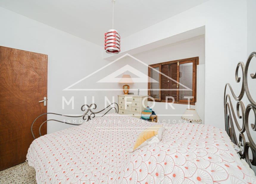 5 sovrum Semi-fristående Villa till salu i Los Urrutias - 189 900 € (Ref: 10044333)