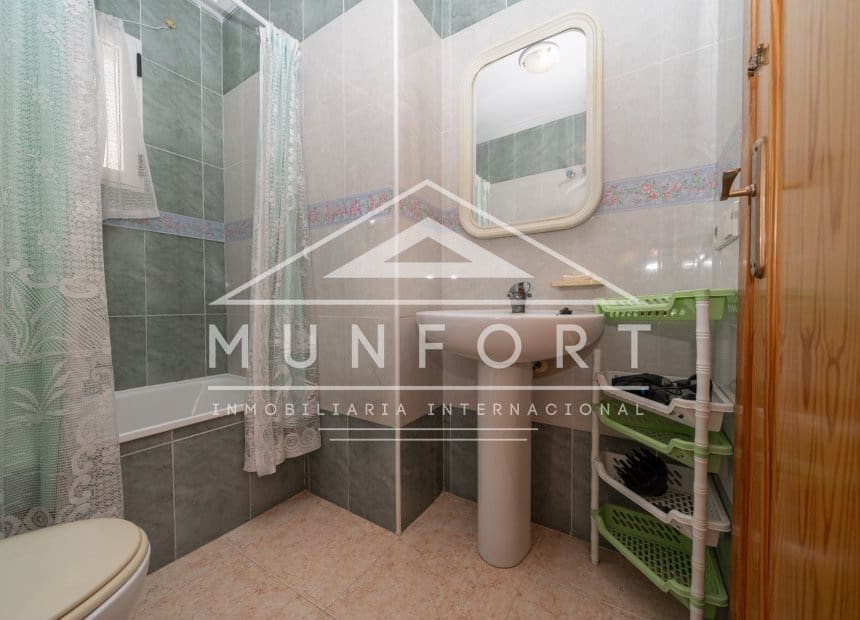 3 makuuhuone Kattohuoneisto myytävänä paikassa Torrevieja mukana uima-altaan - 219 000 € (Ref: 10045776)