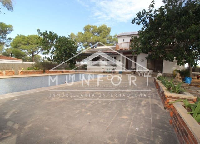 3 bedroom Villa for sale in Pinar de Campoverde, Pilar de la Horadada with pool garage - € 439,000 (Ref: 10045872)