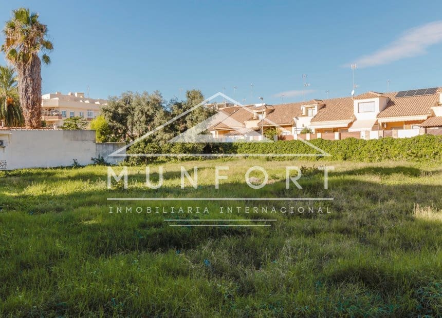 Tontti myytävänä paikassa San Pedro del Pinatar - 795 000 € (Ref: 10046003)