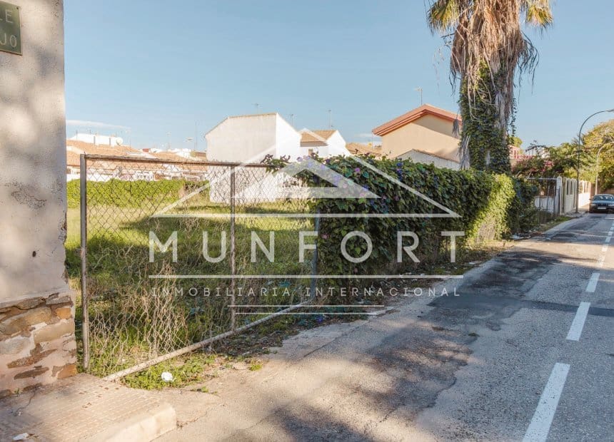 Tontti myytävänä paikassa San Pedro del Pinatar - 795 000 € (Ref: 10046003)