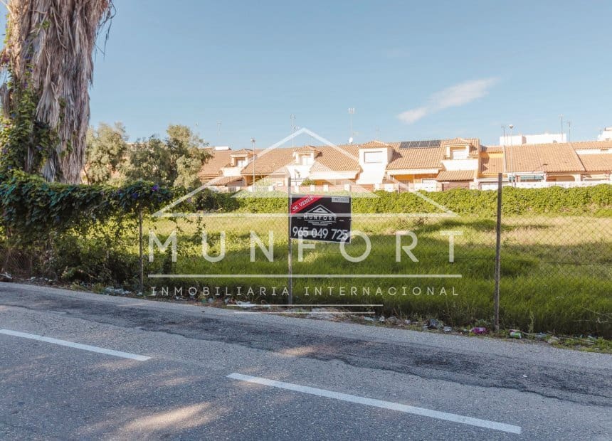 Tontti myytävänä paikassa San Pedro del Pinatar - 795 000 € (Ref: 10046003)