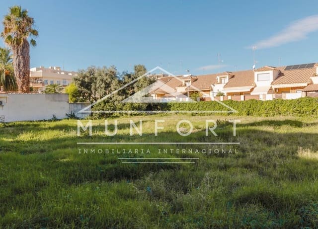 Tomt till salu i San Pedro del Pinatar ciudad, San Pedro del Pinatar - 795 000 € (Ref: 10046003)