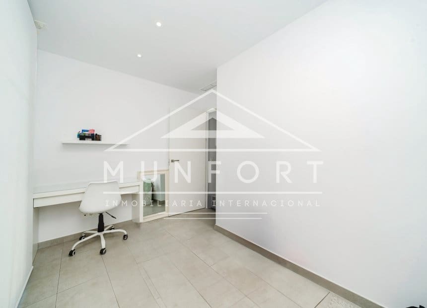 4 bedroom Villa for sale in Benijofar with pool - € 480,000 (Ref: 10046226)