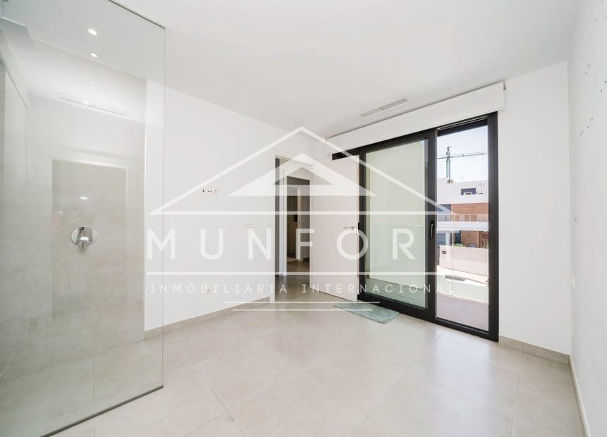 4 bedroom Villa for sale in Benijofar with pool - € 480,000 (Ref: 10046226)