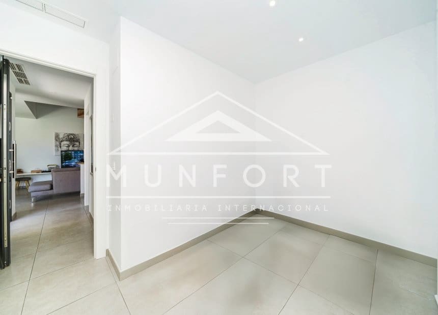 4 bedroom Villa for sale in Benijofar with pool - € 480,000 (Ref: 10046226)