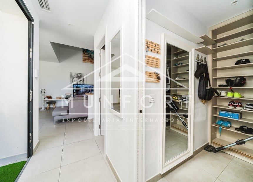 4 bedroom Villa for sale in Benijofar with pool - € 480,000 (Ref: 10046226)
