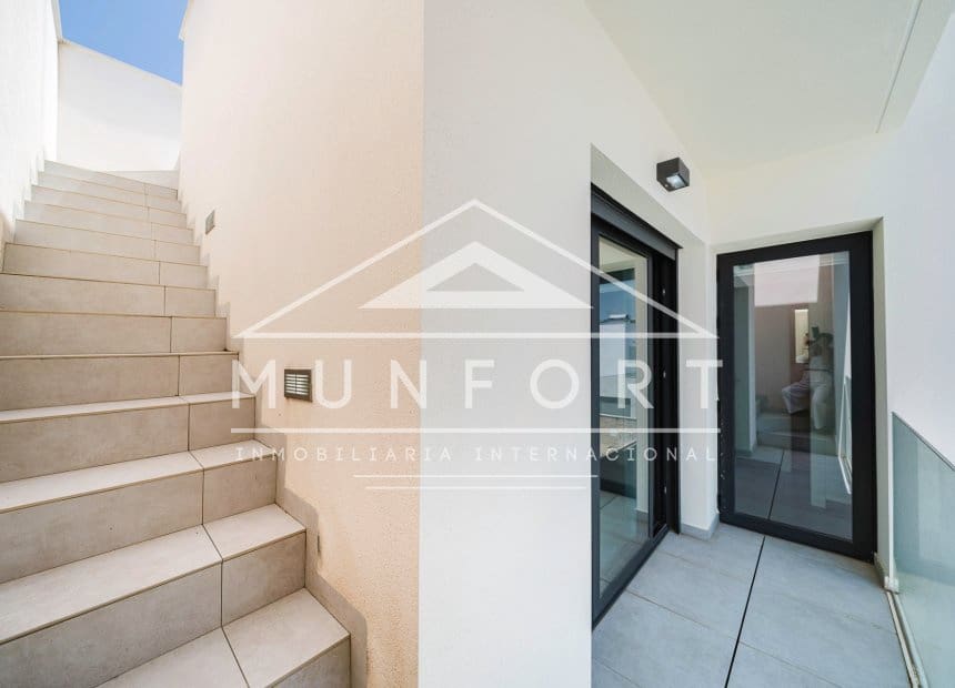 4 bedroom Villa for sale in Benijofar with pool - € 480,000 (Ref: 10046226)