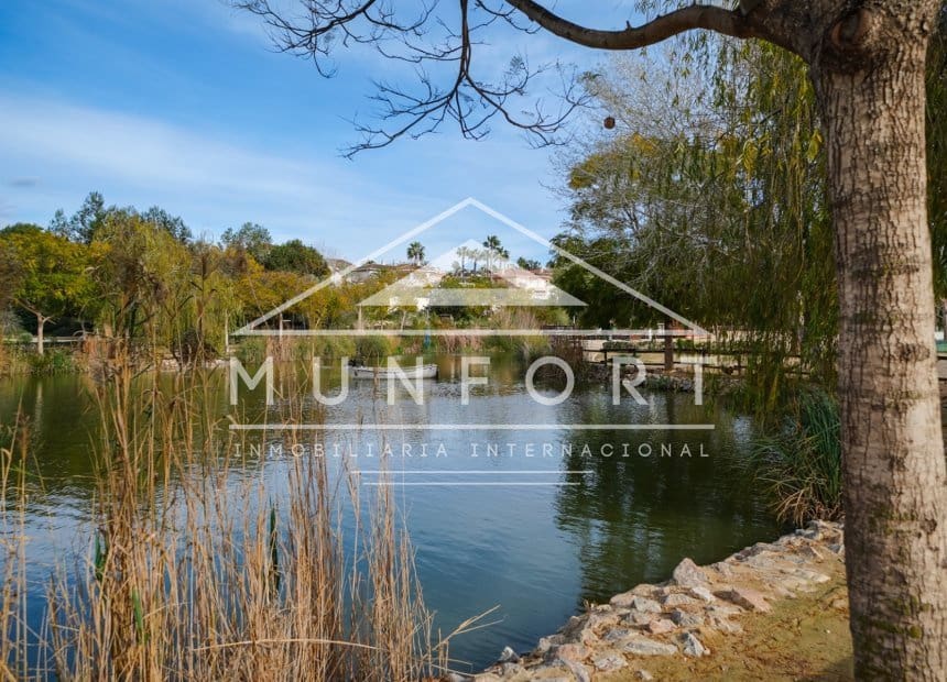 4 bedroom Villa for sale in Benijofar with pool - € 480,000 (Ref: 10046226)