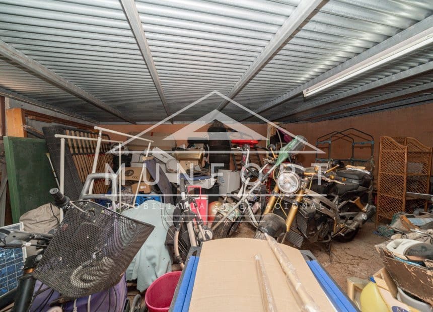 6 sypialnia Willa na sprzedaż w Torrevieja z garażem - 520 000 € (Ref: 10048069)