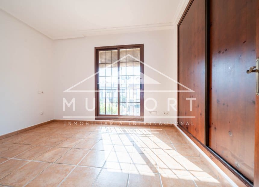 2 sovrum Radhus till salu i Roda med pool - 189 000 € (Ref: 10048460)