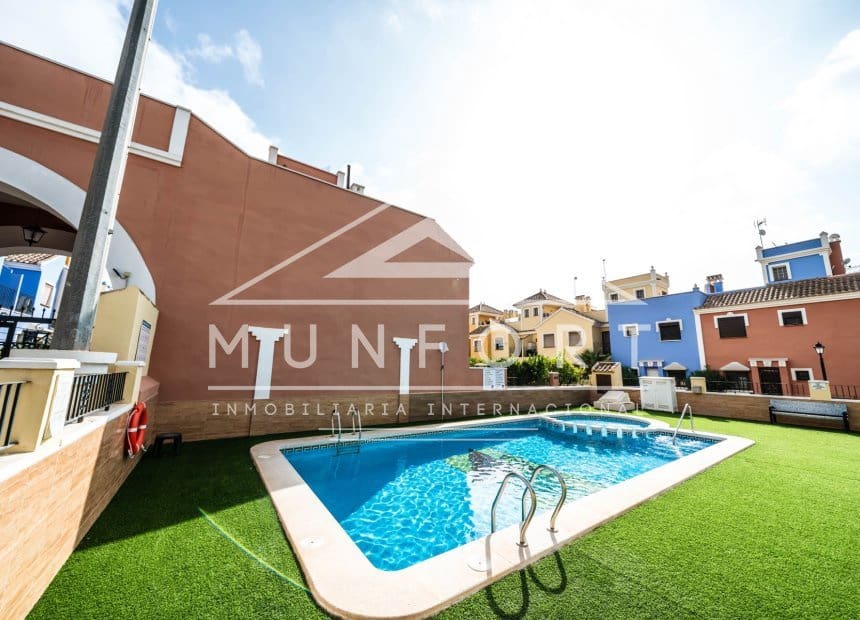 2 sovrum Radhus till salu i Roda med pool - 189 000 € (Ref: 10048460)