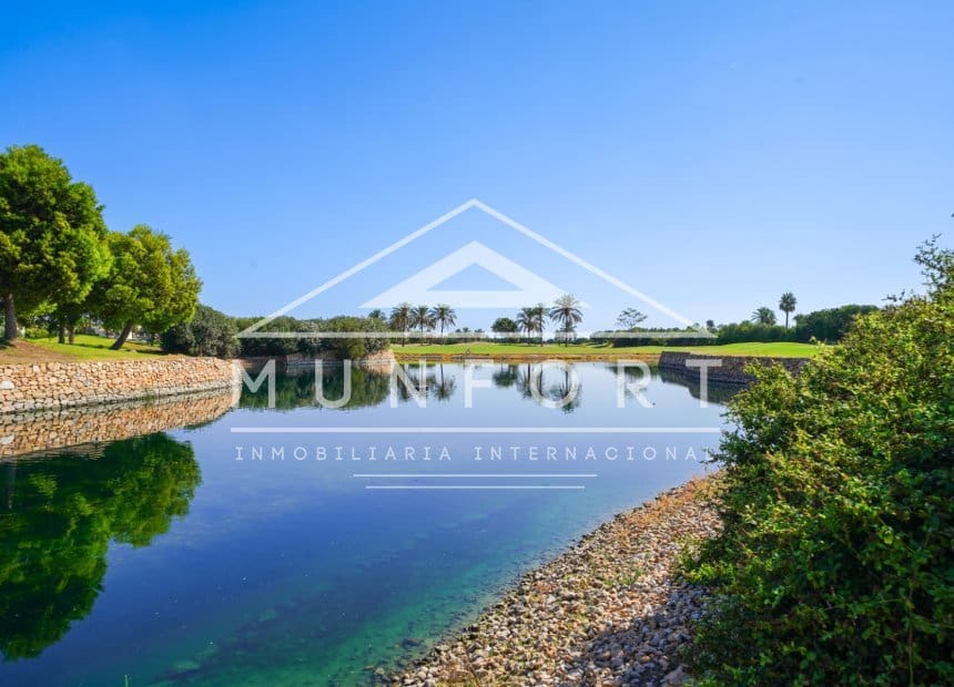2 sovrum Radhus till salu i Roda med pool - 189 000 € (Ref: 10048460)